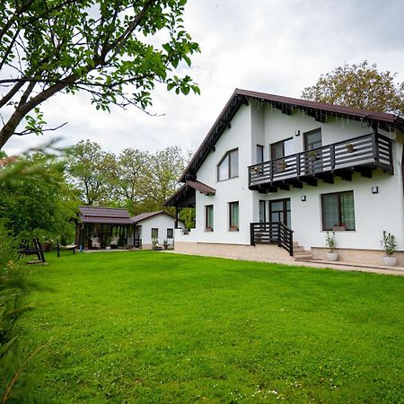 Viila To Villa Bertea ภายนอก รูปภาพ