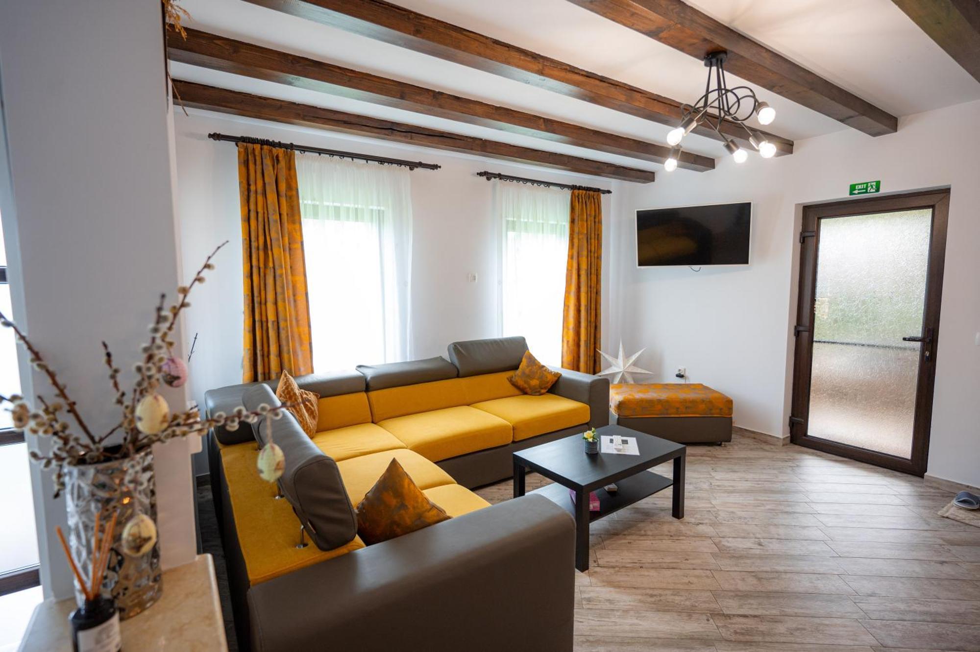 Viila To Villa Bertea ภายนอก รูปภาพ